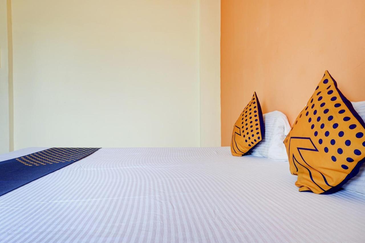 Spot On 82626 Hotel Shivtara Morgaon Exterior photo